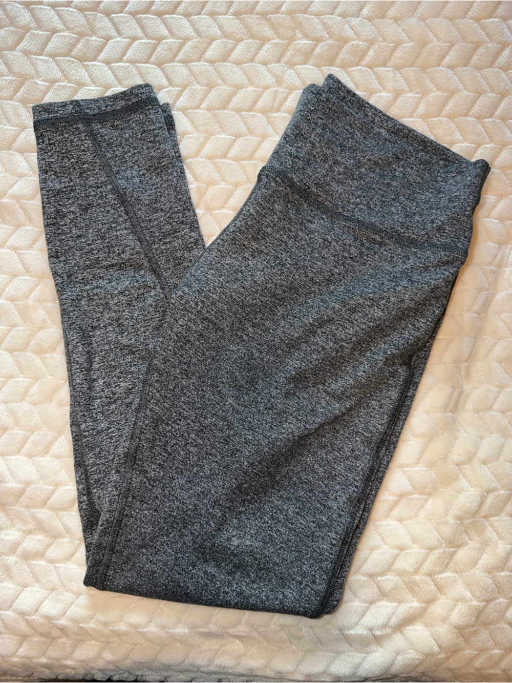 FLEO Grey Leggings 24.5” Inseam Size Medium